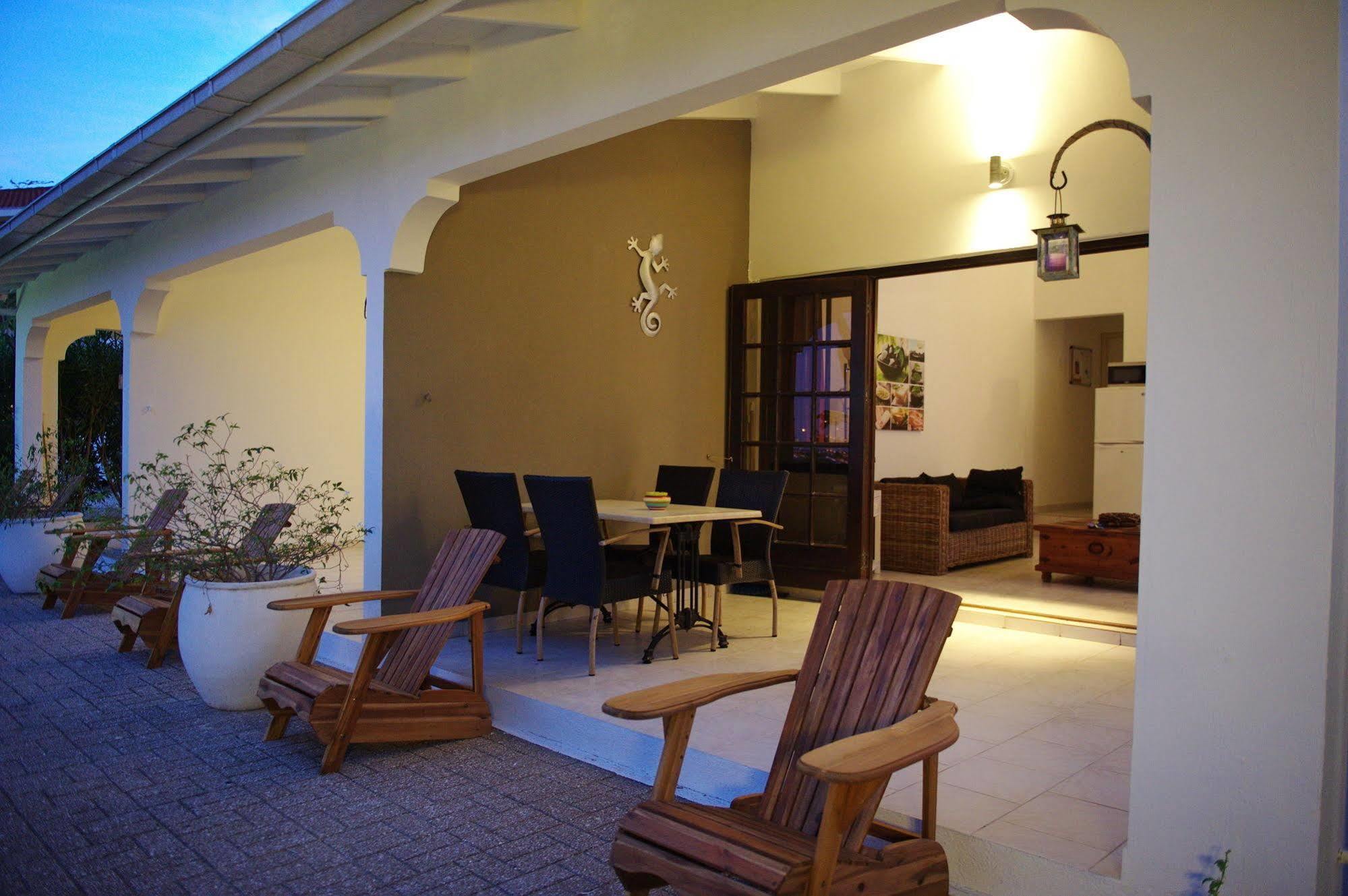 Bantopa Apartments วิลเลมสตัด ภายนอก รูปภาพ